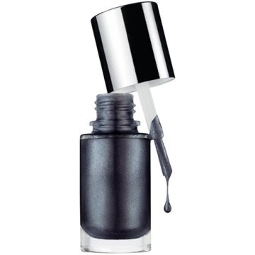 CLINIQUE A DIFFERENT NAIL ENAMEL 12 MADE OF STEEL NAGELLAK 9 ML