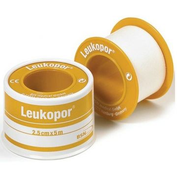 LEUKOPOR 2.5 CM X 5 M HECHTPLEISTER BLIK 1 STUK