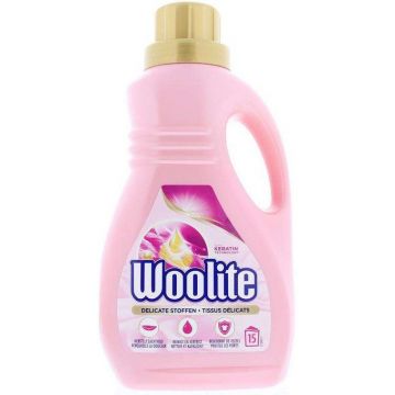 WOOLITE DELICATE STOFFEN WASMIDDEL FLACON 900 ML