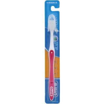 ORAL-B 1.2.3 (ORAL-B) 1.2.3 MEDIUM TANDENBORSTEL 1 STUK